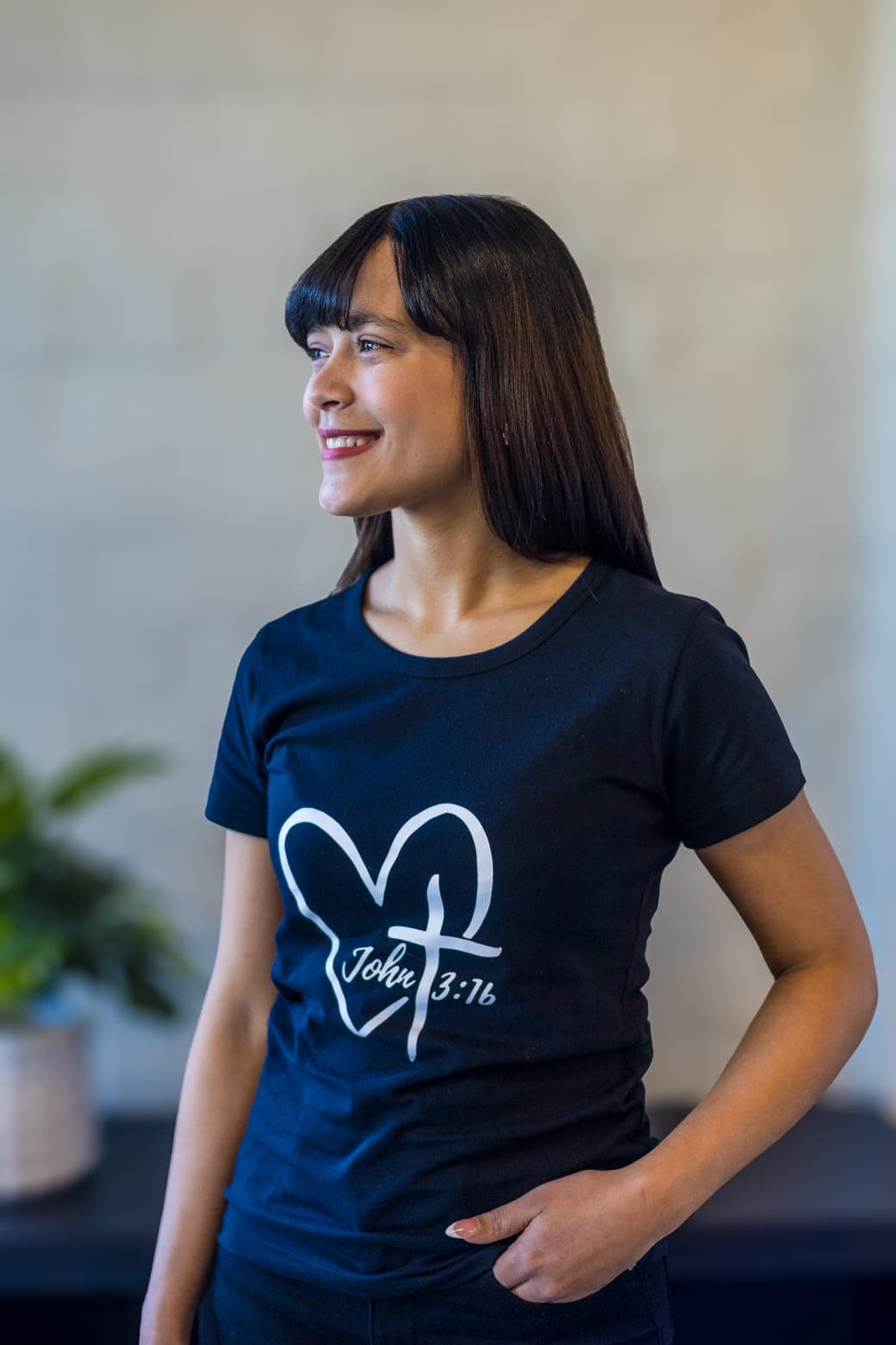 Ladies Black T-shirt 3